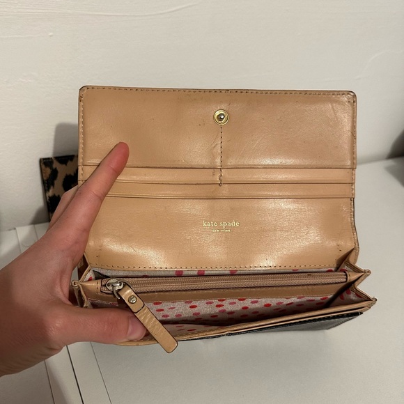 Kate Spade Remy Wellesley Wallet - Picture 3 of 4